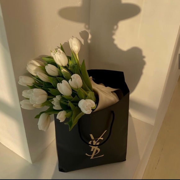 Meet your Posher, sstyledbyher - Picture 1 of 1